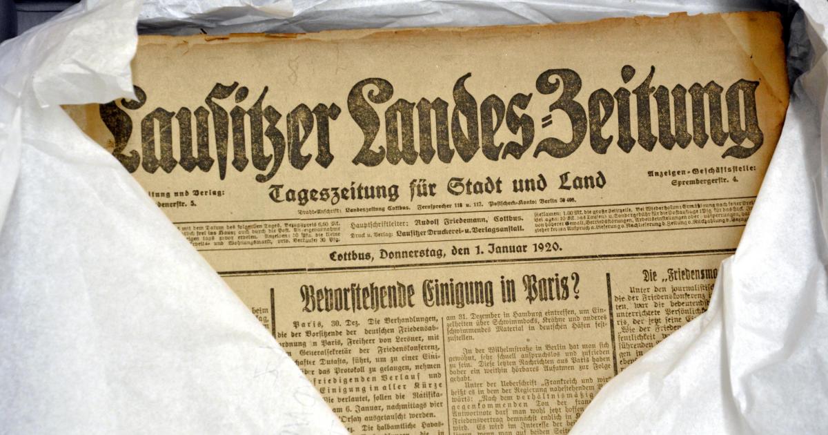 4 Wichtige Zeitungen in der Stadt und Landesbibliothek restauriert