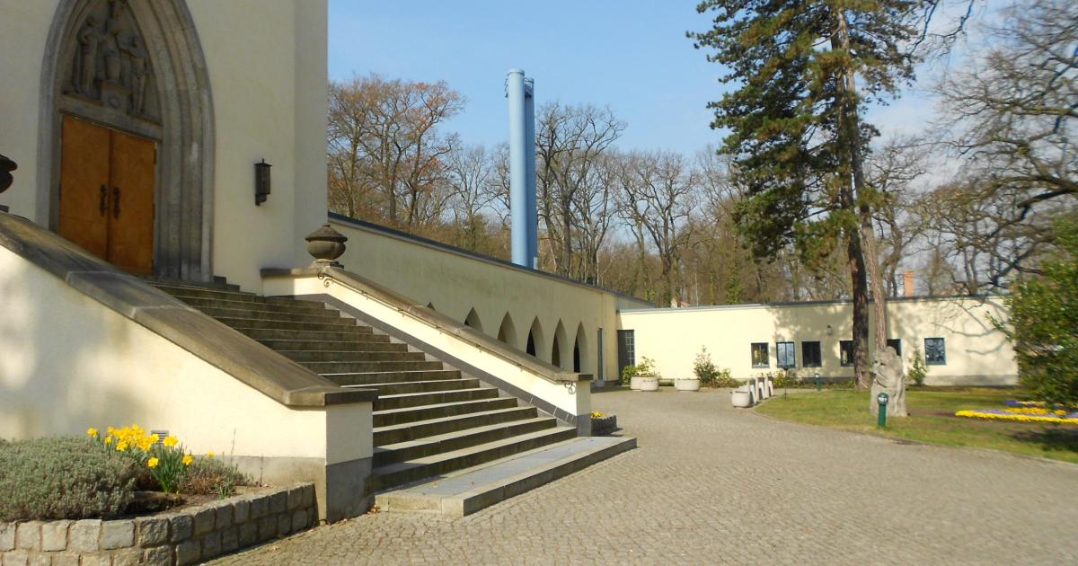 230 Hinter den Kulissen Öffentliche Führungen durch das Krematorium