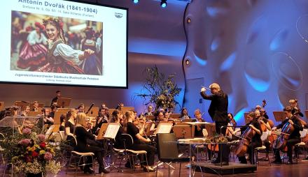 Das Jugendsinfonieorchester der Städtischen Musikschule Johann Sebastian Bach.