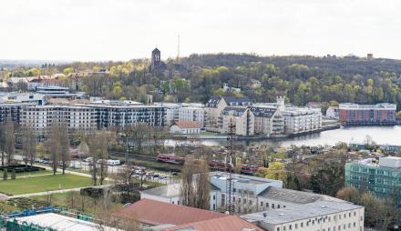 Potsdam mit Blick Richter Speicherstadt, Havel und Brauhausberg 