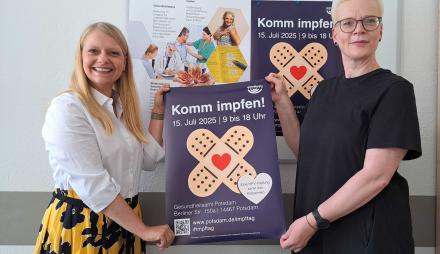 "Komm Impfen" - Dr. Judith Freytag und Dr. Kristina Böhm bewerben den Impftag am 15. Juli