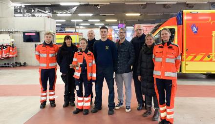 Das Team der Feuerwehr und Helferinnen und Helfern beim Tag des brandverletzten Kindes