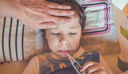 Empfehlungen für den Umgang mit erkrankten Kindern in Potsdamer Betreuungseinrichtungen.
