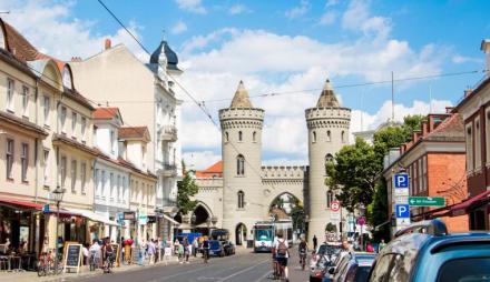 Die Friedrich-Ebert-Straße in Potsdam