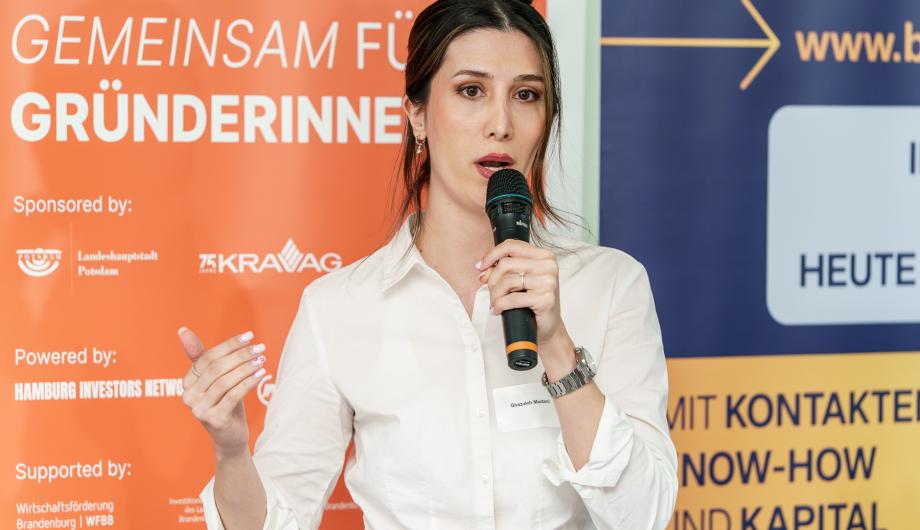 Ghazaleh Madani beim Female StartAperitivo - Brandenburger Halbfinale 2025