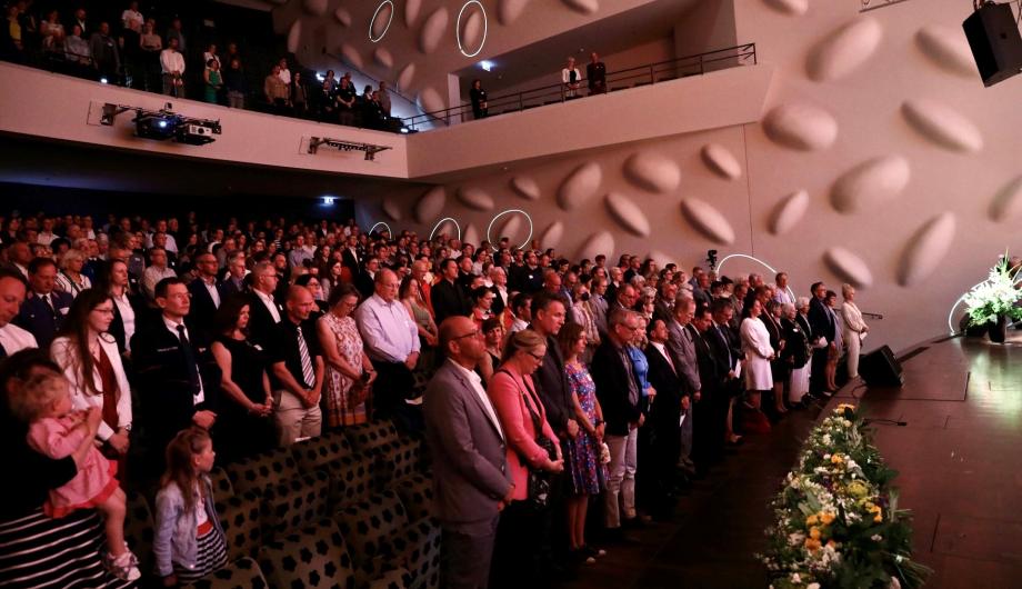 Jahresempfang 2023 Schweigeminute für Opfer der Pandemie Jahresempfang 2023 Schweigeminute für Opfer der Pandemie