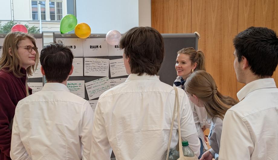 Schüler beim SchoolBizDay 2026 