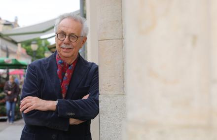 Dieter Kosslick schaut in die Kamera