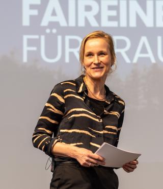 Nancy Meckert