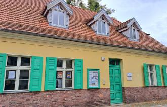 Dieses Foto zeigt die Seniorenfreizeitstätte Weberhaus Babelsberg