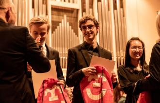 Das Klavierensemble Arthur Senger und Stephan Gottschall aus Potsdam mit Emmy Gu aus Berlin war erfolgreich.