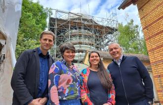 Heiko Türk und Dr. Viviane Taubert vom Brandenburgischen Landesamt für Denkmalpflege, Lisa-Katharina Gagel von der Unteren Denkmalschutzbehörde Potsdam und Dr. Thomas Drachenberg vom Brandenburgischen Landesamt für Denkmalpflege