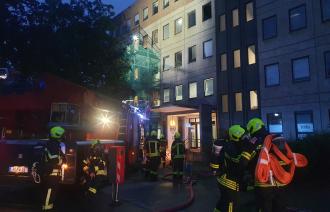 Einsatzkräfte Gemeinschaftsunterkunft Haus 2