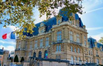 Rathaus der Partnerstadt Versailles