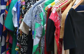Gebrauchte Kleidung lässt sich gut wiederverwenden oder recyceln.