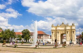 Brandenburger Tor am Luisenplatz.