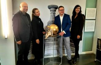 Förderverein des Potsdam Museums übergibt Plastik von Rainer Sperl an das Potsdam Museum,