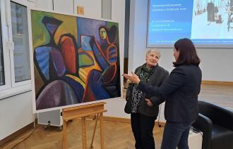 Die Künstlerin Erika Stürmer-Alex übergibt drei Schenkungen an das Potsdam Museum,