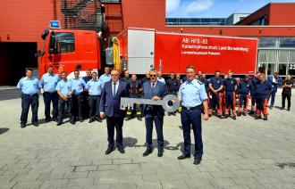 Wechselladerfahrzeug mit Hytrans-Fire-System für die Feuerwehr Potsdam.