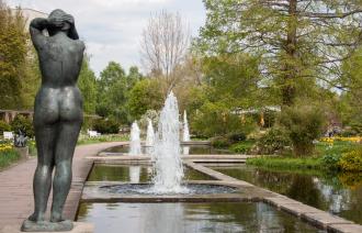 Springbrunnenanlage mit Teichen