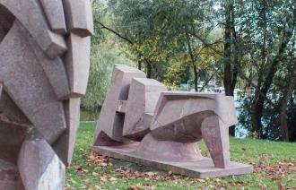 Große Liegende Figur (© Dirk Alexander Schermer)