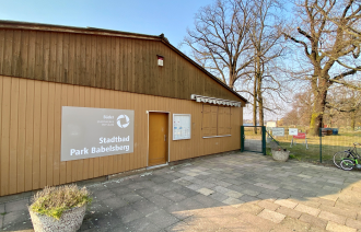 Eingang Strandbad Babelsberg