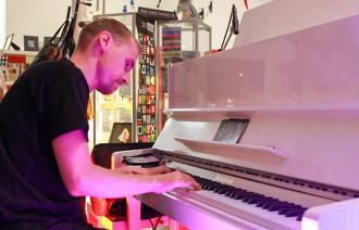 Foto: museum Fluxus+, Lizenz: rotschwarz design