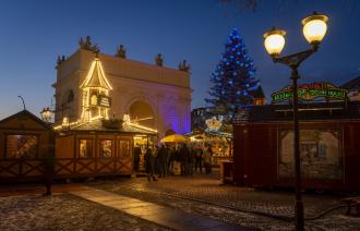 Weihnachtsmarkt Blauer Lichterglanz, Foto: Benjamin Genz, Lizenz: PMSG Potsdam Marketing und Service GmbH