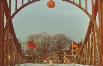 Grenzstation Glienicker Brücke, 1980er Jahre , Foto: Hans-Dieter Behrendt, Lizenz: Archiv Hans-Dieter Behrendt