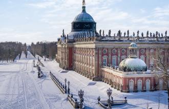 Neues Palais im Winter, Foto: Reinhardt & Sommer, Potsdam, Lizenz: SPSG