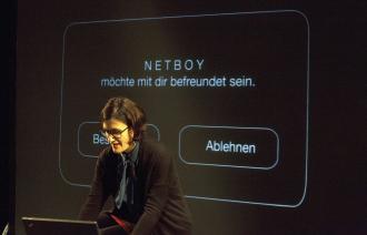 Babara Fressner in Netboy, Foto: Constanze Henning, Lizenz: Theater Poetenpack