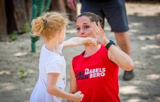 Stuntworkshop für Kids, Foto: Ronny Budweth, Lizenz: Filmpark Babelsberg