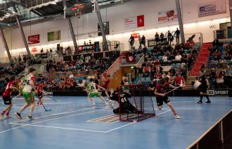 Floorball beim SC Potsdam, Foto: Jona Kuhle, Lizenz: wide and deep