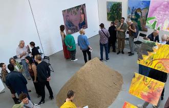Enkelinnen Ausstellungsansicht, Foto: Corinne Holthuizen-Habermann, Lizenz: artifact e.V.