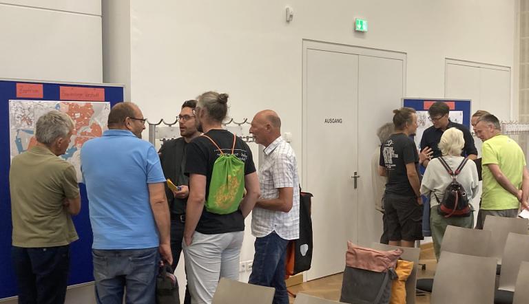1. Öffentliche Veranstaltung zur kWP - Diskussion an den Stellwänden (08.07.2025)
