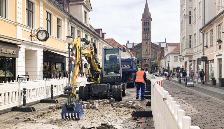 Bauarbeiten auf der Brandenburger Straße im Sommer 2022