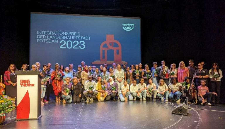 19. Integrationspreisverleihung 2023 Preisträger*innen bei der Verleihung des 19. Integrationspreises der Landeshauptstadt Potsdam