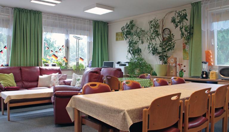 Wohnheim der Schule mit den sonderpädagogischen Förderschwerpunkten Hören und Sprache - Esszimmer