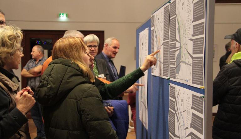 Interaktive Ausstellung zum Rahmenplan beim 4. Ortsteilforum 