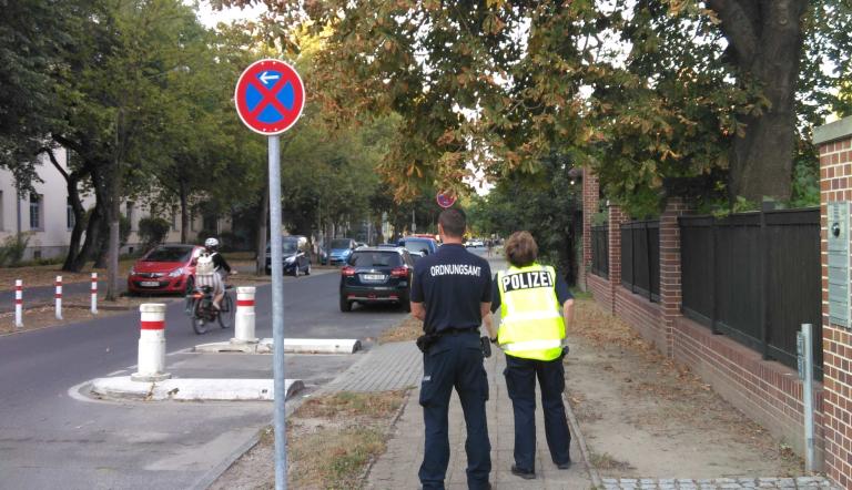 Gemeinsam für die Sicherheit auf den Schulwegen Potsdams Gemeinsam für die Sicherheit auf den Schulwegen Potsdams