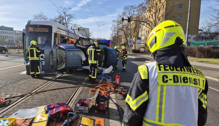Die Feuerwehr rettet Leben