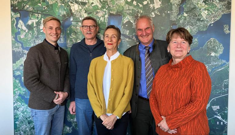 Pressegespräch Beteiligung Ortsteile Erneuerbare Energie. Vlnr: Martin Bressé, Dieter Spira, Sabine Sütterlin, Bernd Rubelt, Birgit Malik