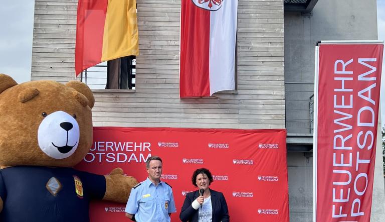 Eröffnung Tag der offenen Tür der Feuerwehr Potsdam 2023