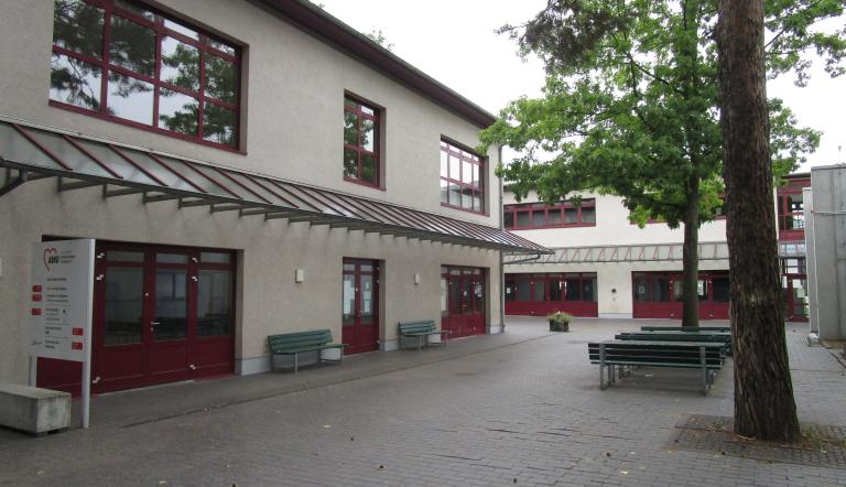 Fachschule Sozialwesen in der Fachrichtung Sozialpädagogik des AWO-Bezirksverb. Potsdam e.V. anerkannte Ersatzschule