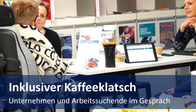 Drei Personen im Gespräch