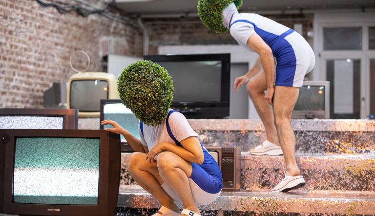 äöü + Jung Sun Kim „ONCE UPON A TIME THERE WAS A FUTURE“