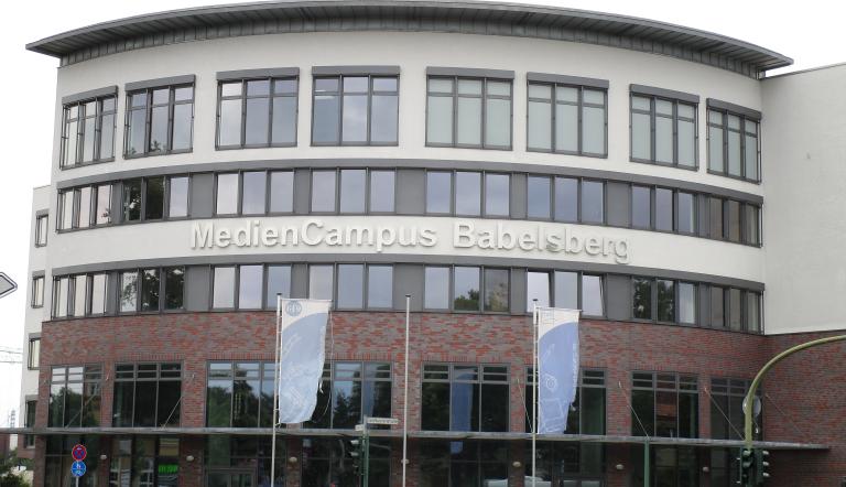 Neues Gymnasium Potsdam (Babelsberger Filmgymnasium) anerkannte Ersatzschule