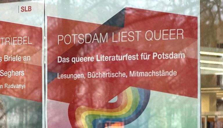 Plakat: Potsdam liest queer