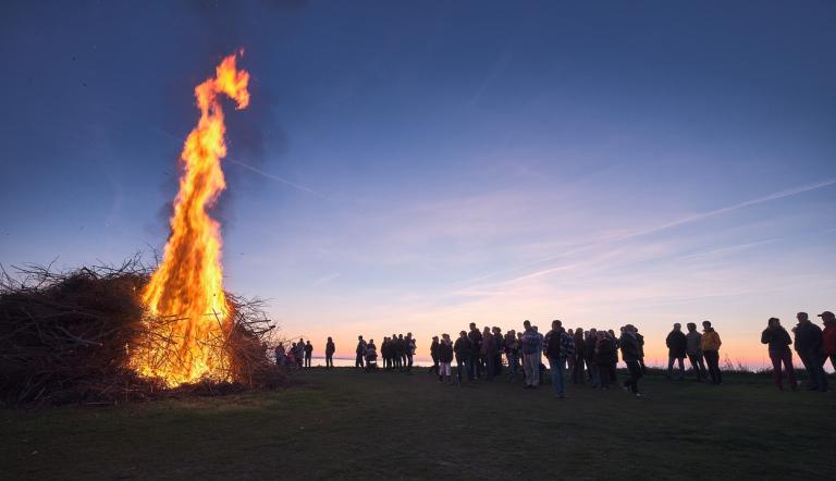Abend mit Osterfeuer 