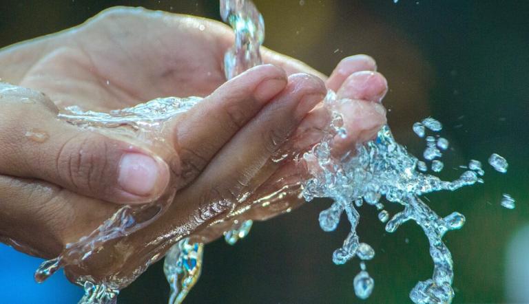 Erfrischende Weiterbildung: VHS-Themenmonat „Wasser“ im Juni